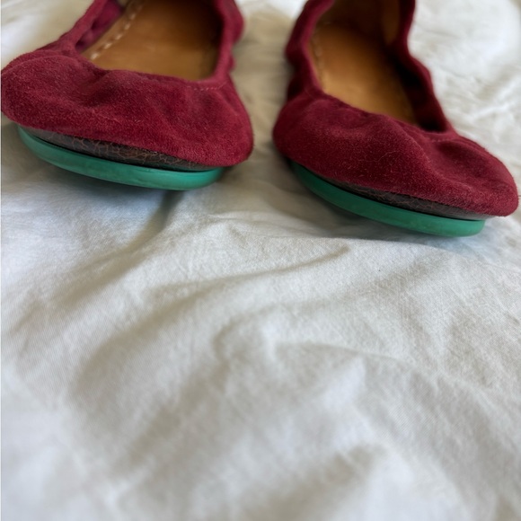 Tieks Rouge Suede Ballet Flats Size 7 EUC - Picture 3 of 6